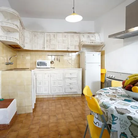 Candelaria's Mountain House