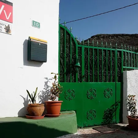 Candelaria's Mountain House * Candelaria